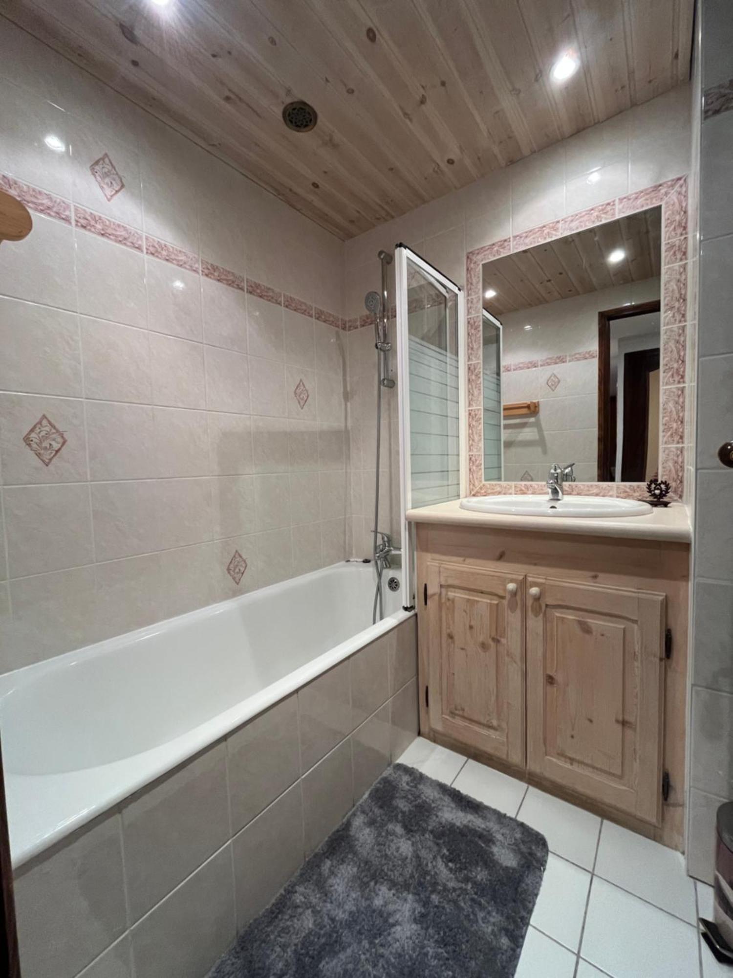 Grand Chalet - Appartement 5Pax Au Pied Des Pistes - Parking - Skiroom - Cheminee Decorative- Balcons ティニュ エクステリア 写真
